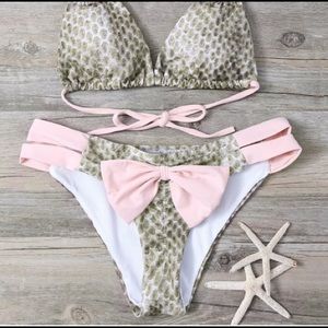 Snakeskin bow bikini bottoms